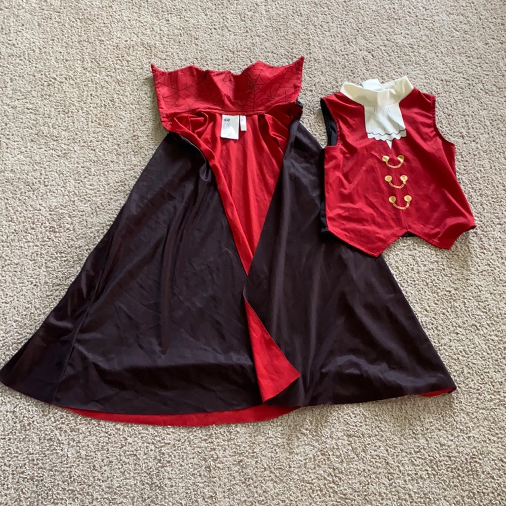 Kids vampire Halloween costume